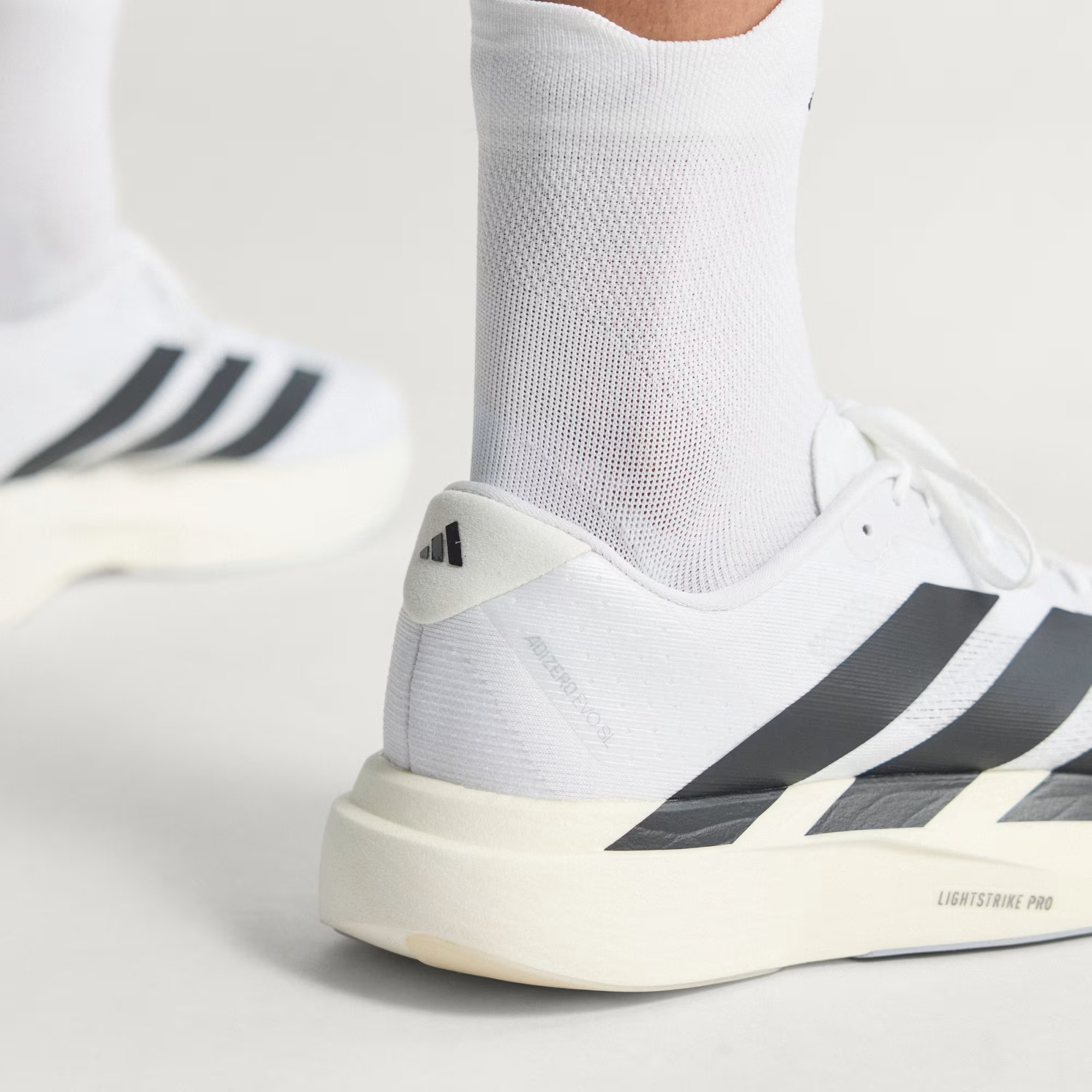 Chaussure Adidas Adizero EVO SL