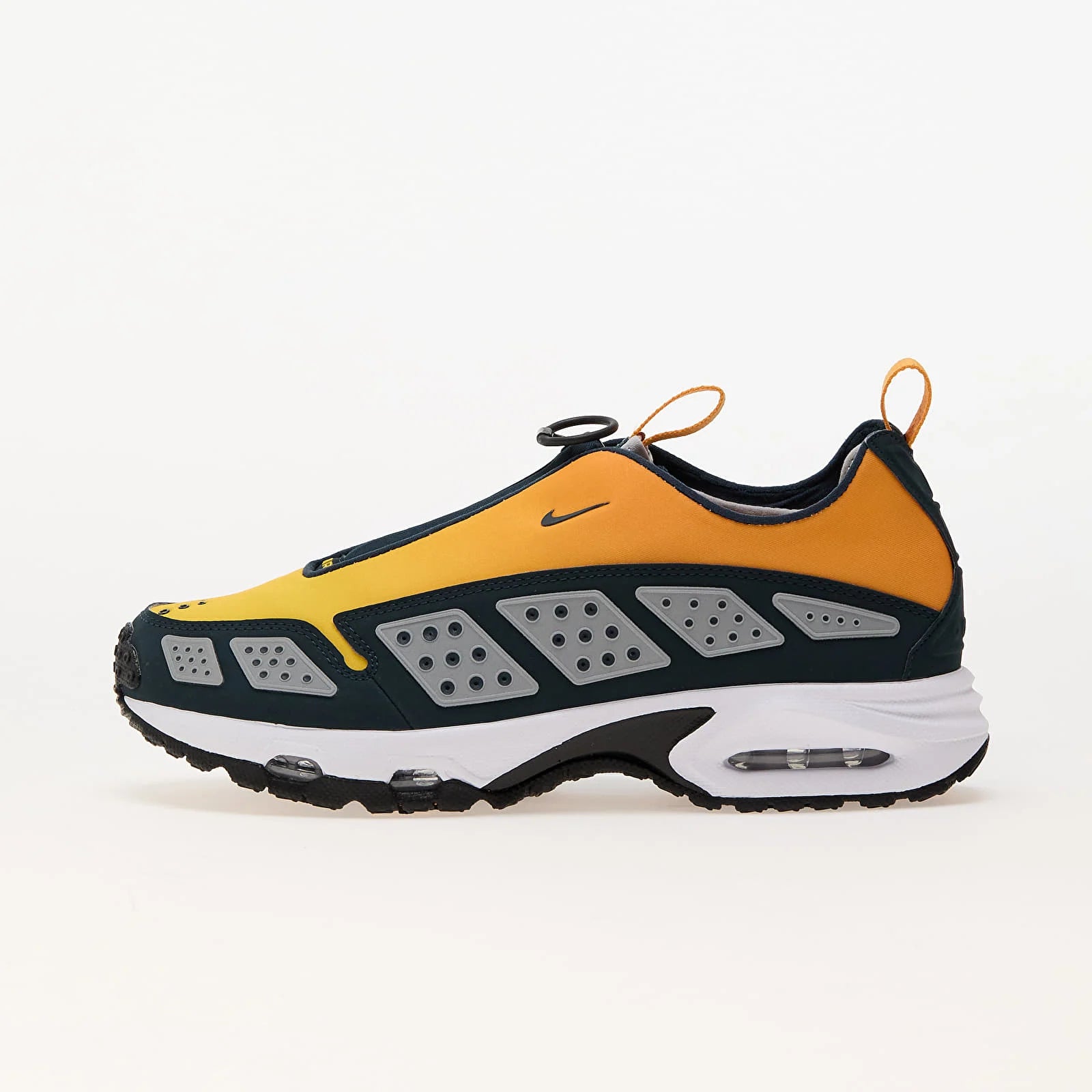 NIKE W Air Max SNDR "Canyon Gold"