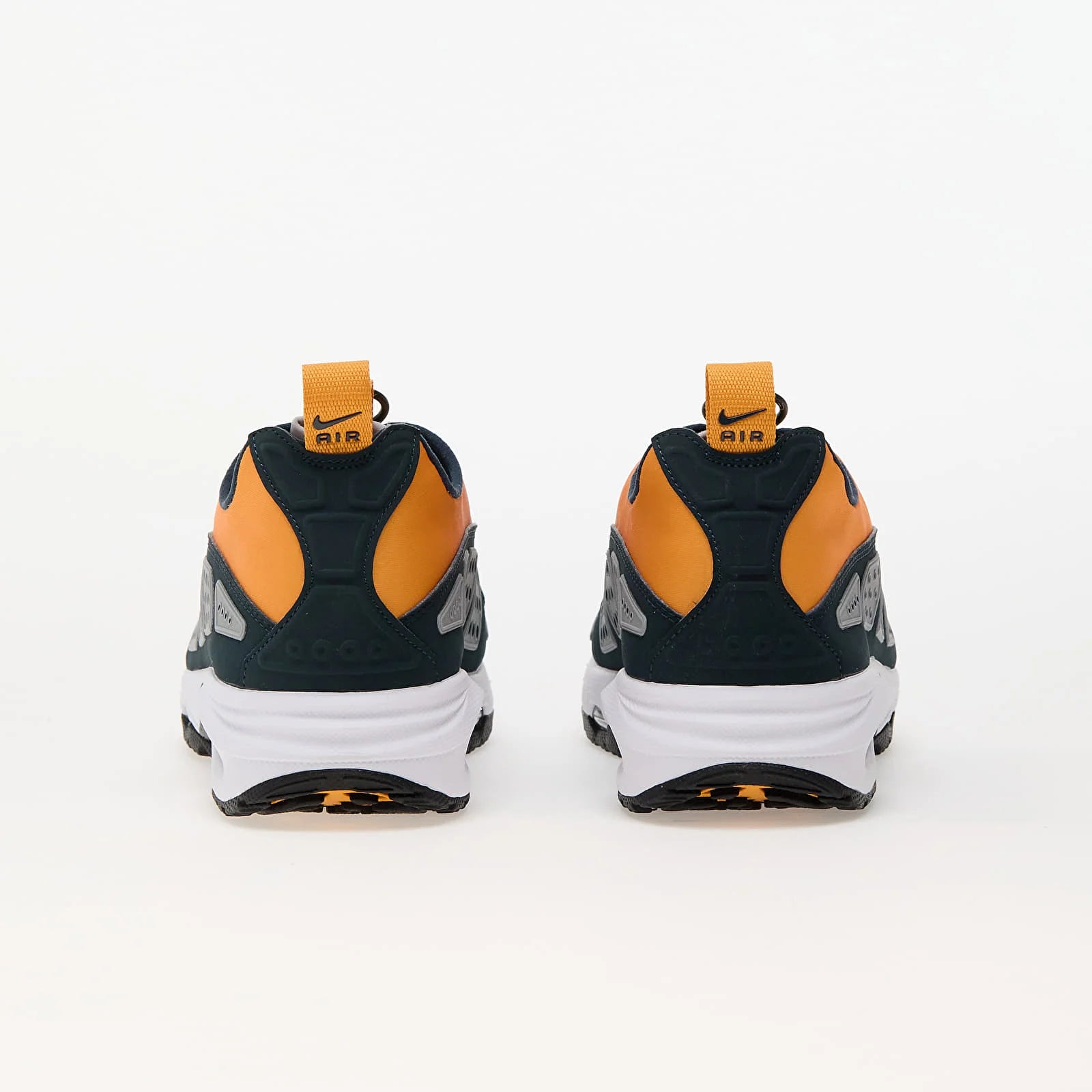 NIKE W Air Max SNDR "Canyon Gold"