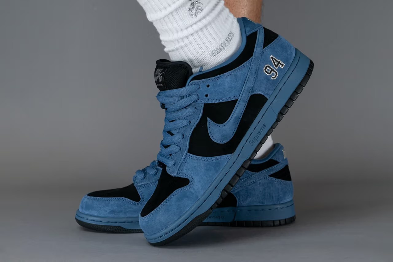 Nike SB Dunk Low Supreme "Ocean Fog"