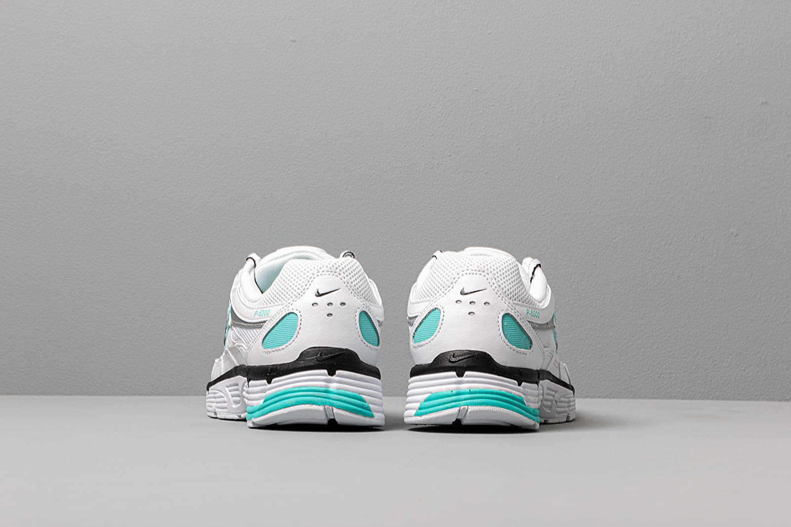 Nike W P-6000 White/ Black-Metallic Silver-Light