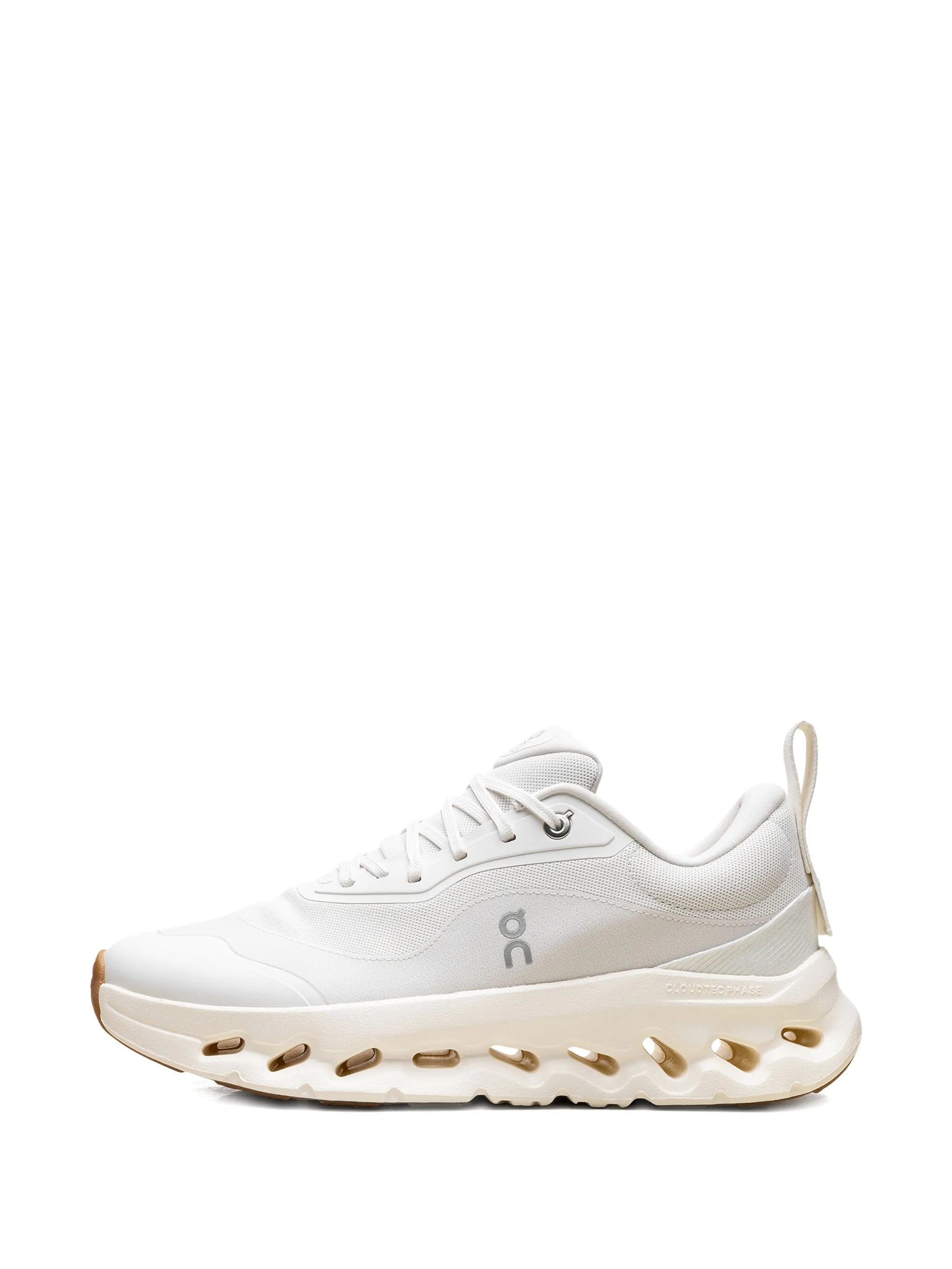 On Running x Loewe baskets Cloudtilt 'All White'