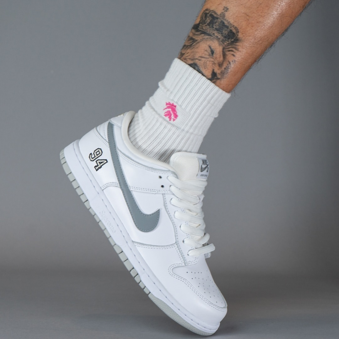 Nike SB Dunk Low Supreme - White