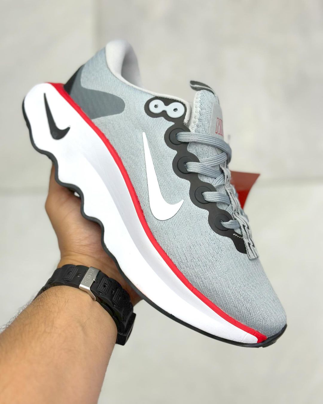 Nike Motiva Zoom Grey/Red/White