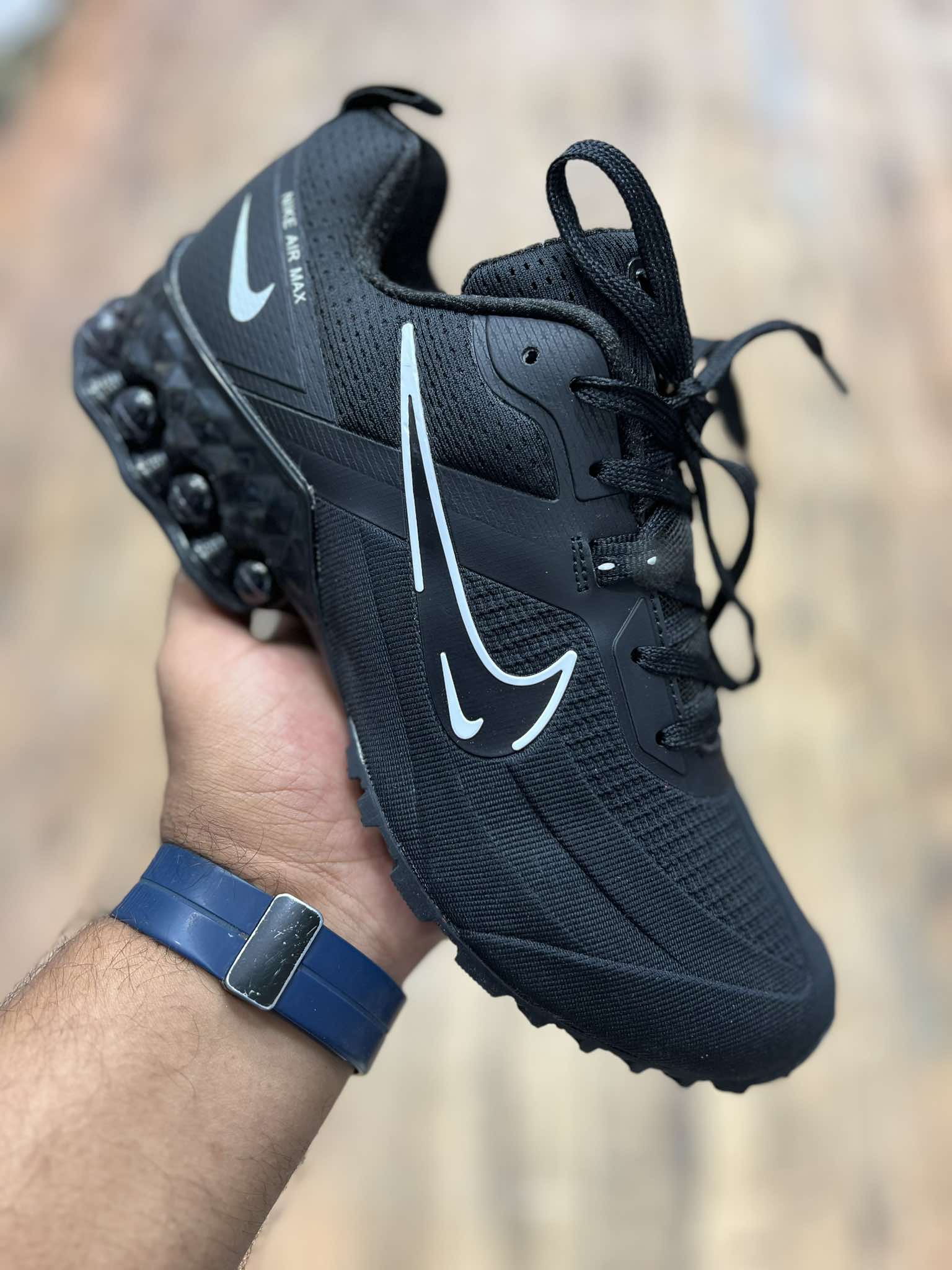 NIKE VAMOR MAX Black/White