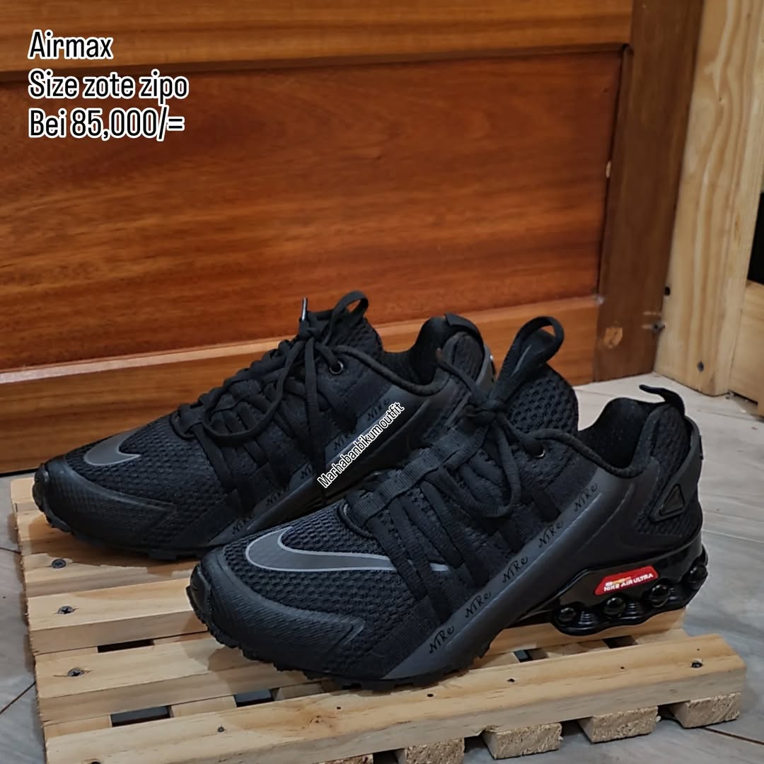 Nike Ultra Max Black/Red