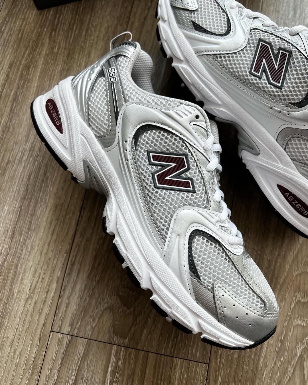 New Balance 530 ‘Metallic Burgundy’ MR530GS