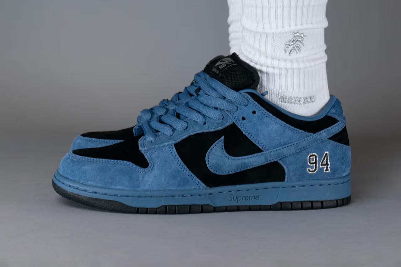 Nike SB Dunk Low Supreme "Ocean Fog"