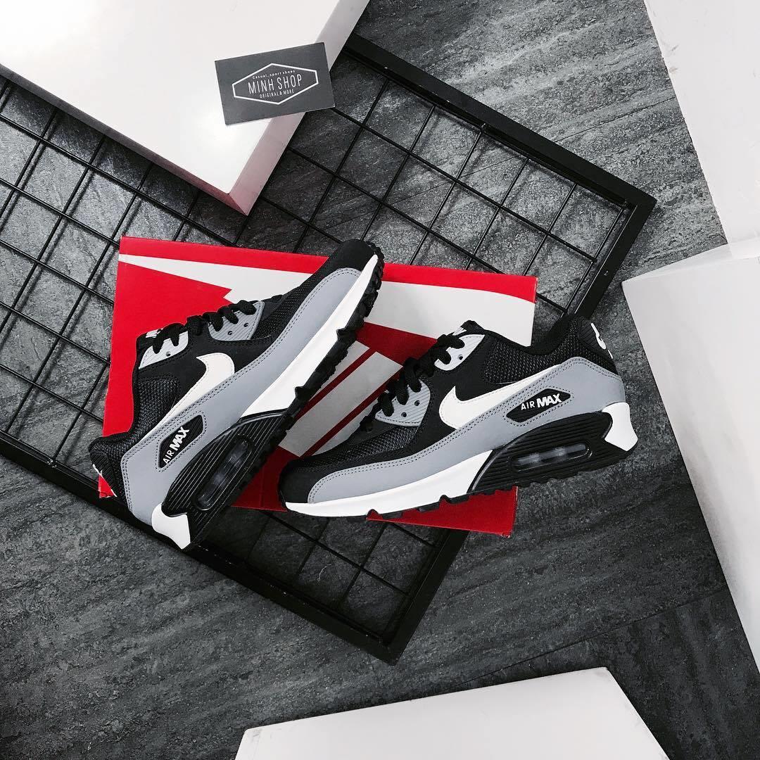 Nike Air Max 90 Black /white /grey