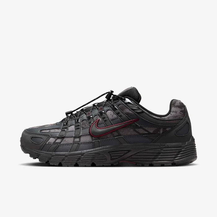 Nike Wmns P-6000 CNPT « Argent métallique rouge »