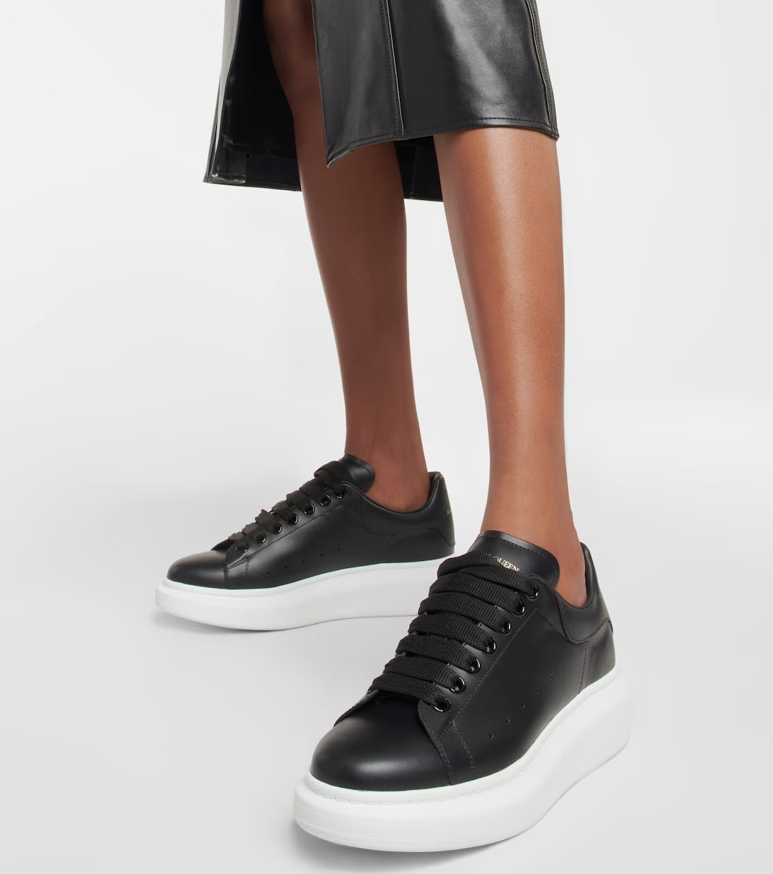 Alexander McQueen Oversized leather sneakers - Spadri Tunisie