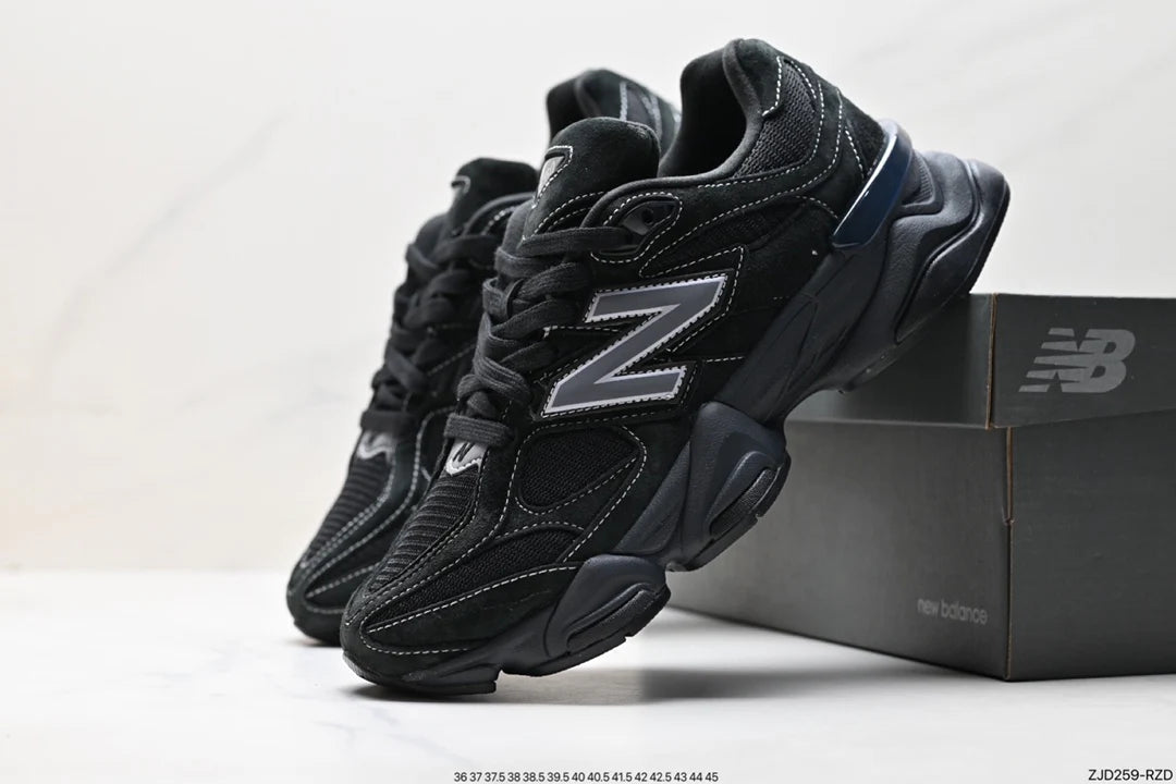 New balance Black Travis