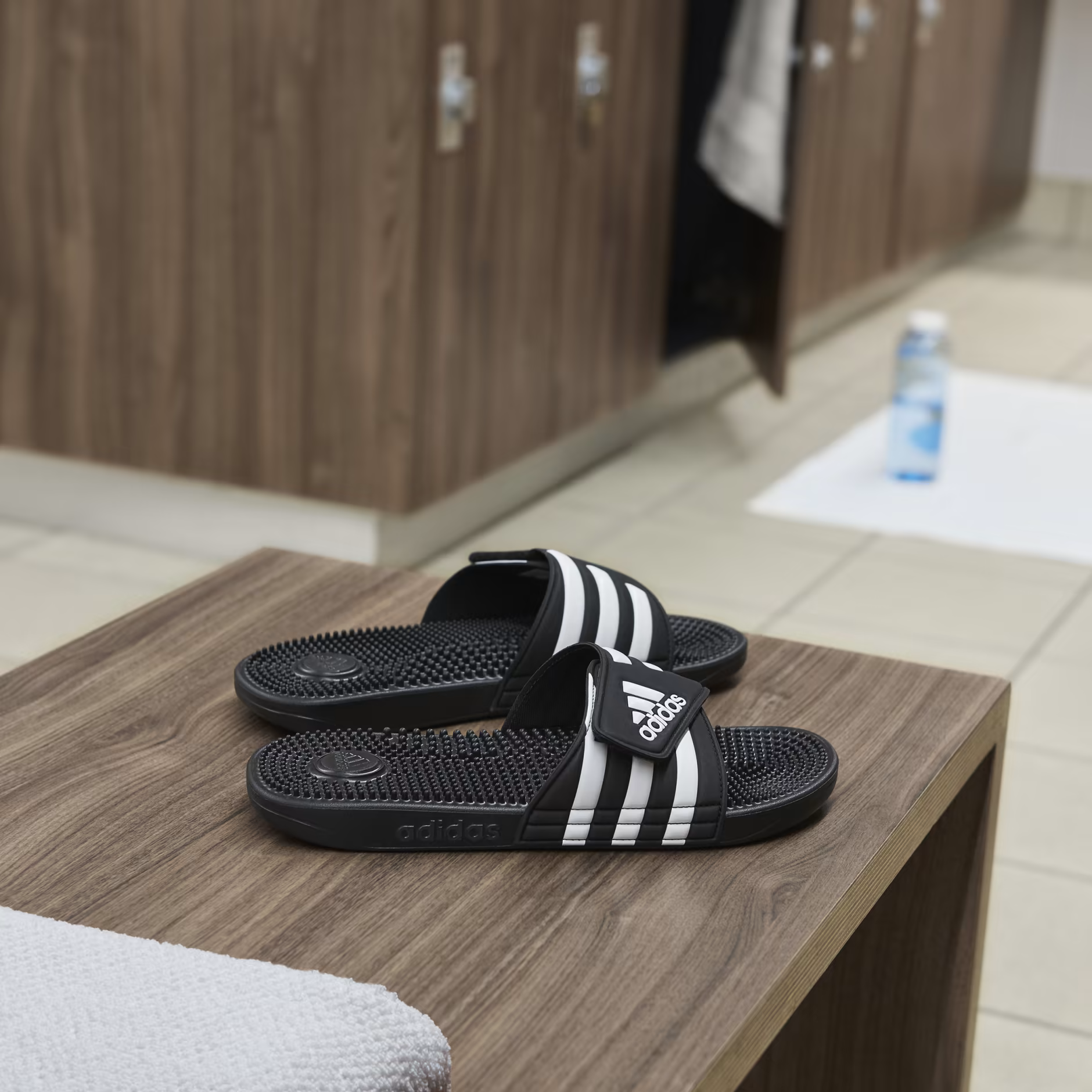 Claquette Adidas " Adissage " Black - White stripes
