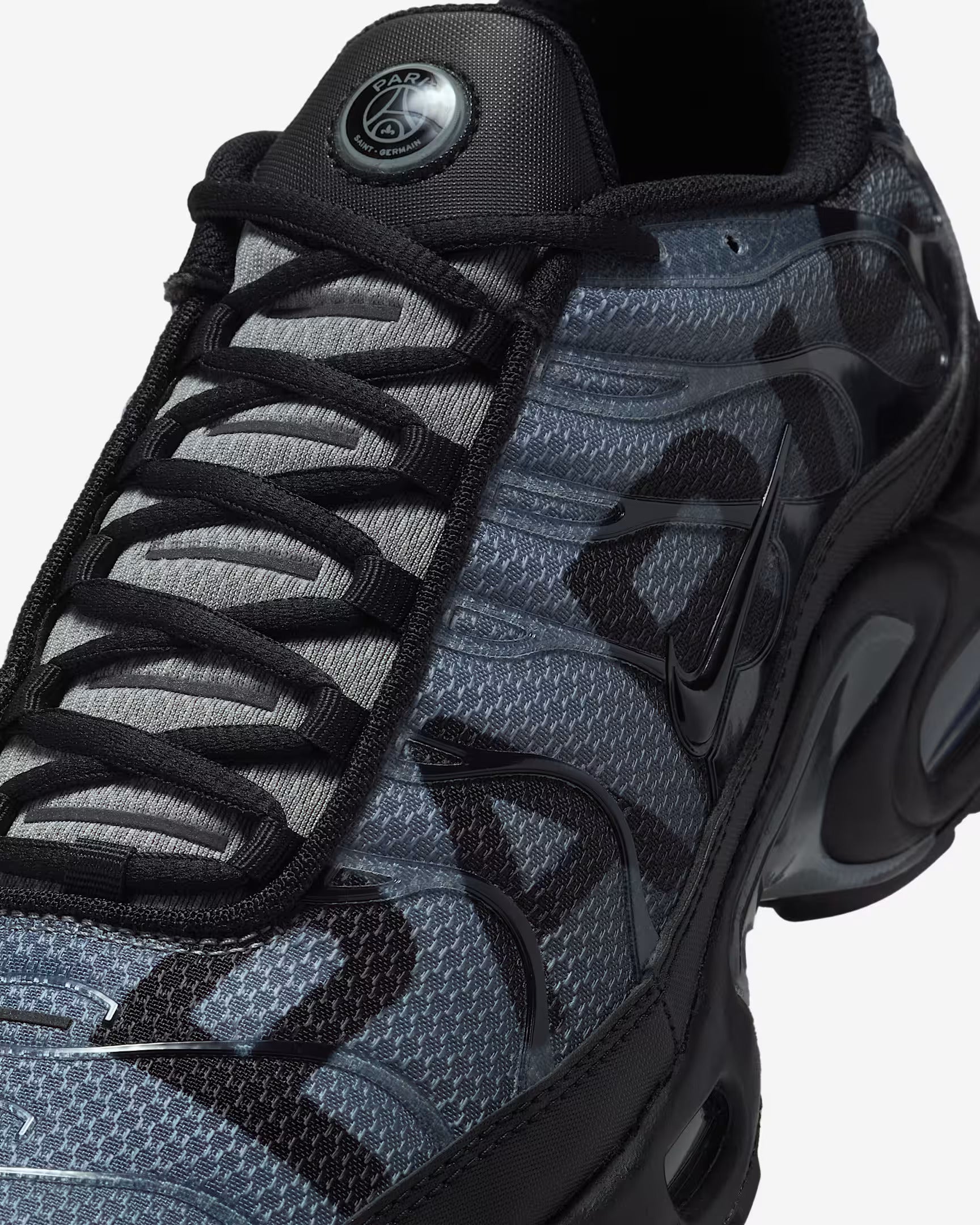 Nike Paris Saint-Germain Air Max Plus Premium