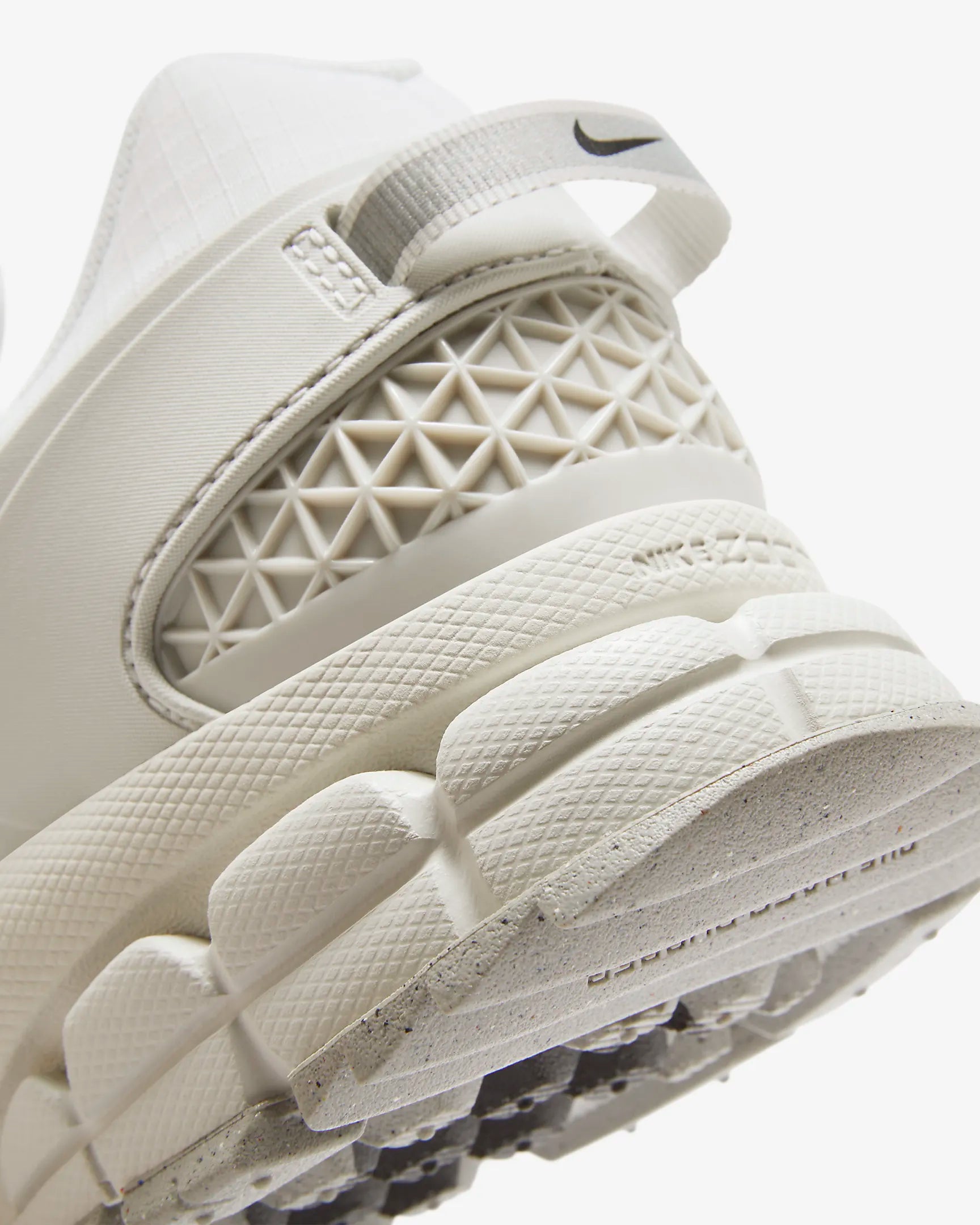 Nike Zoom Vomero Roam White