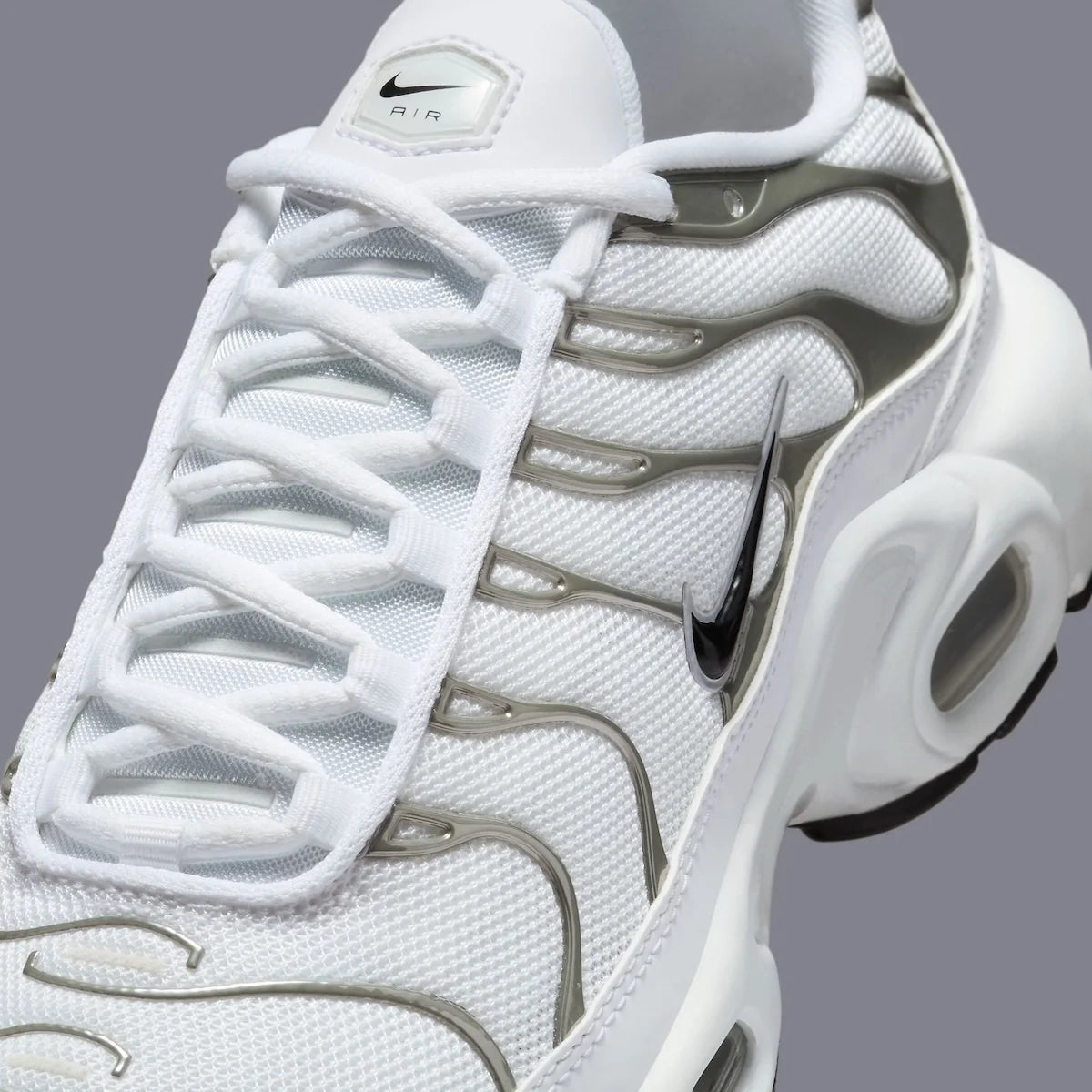 Nike Air Max Plus « White Chrome »