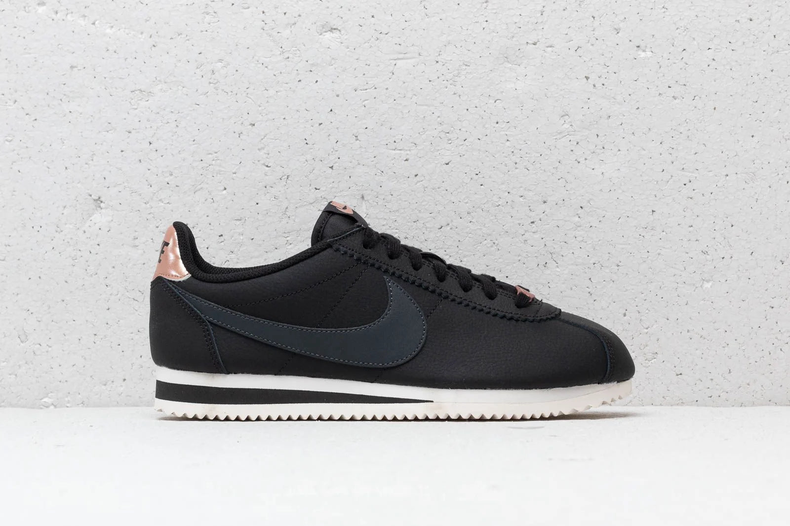 Nike CLASSIC CORTEZ LEATHER WMNS - Spadri Tunisie