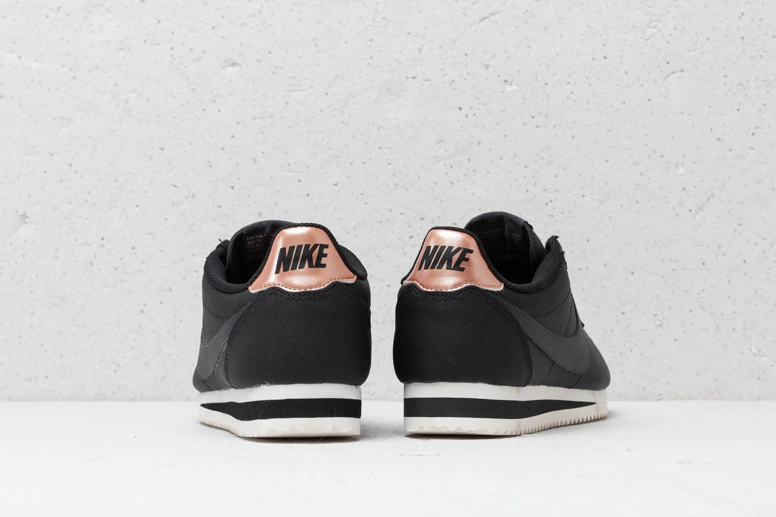 Nike CLASSIC CORTEZ LEATHER WMNS - Spadri Tunisie