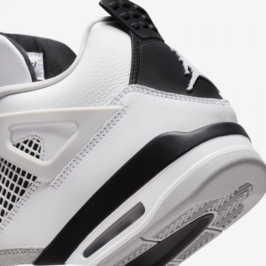 Nike Air Jordan 4 « Military Black »