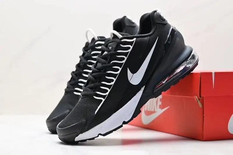 NIKE AIR MAX PULSE ROAM "Black/White"