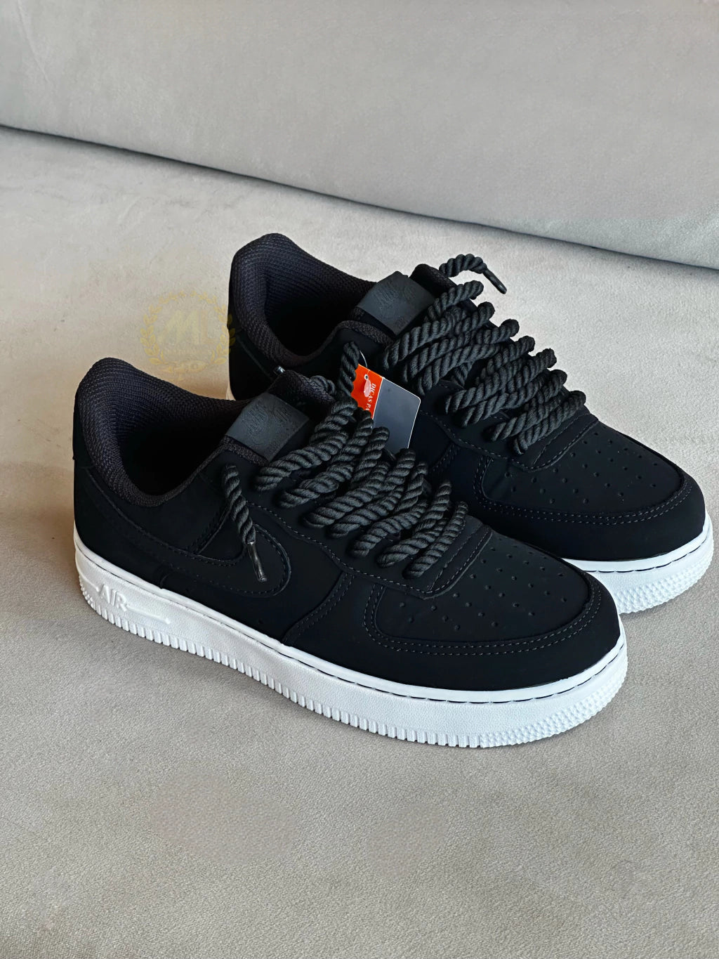 Nike Air Force 1 Preto/Branco