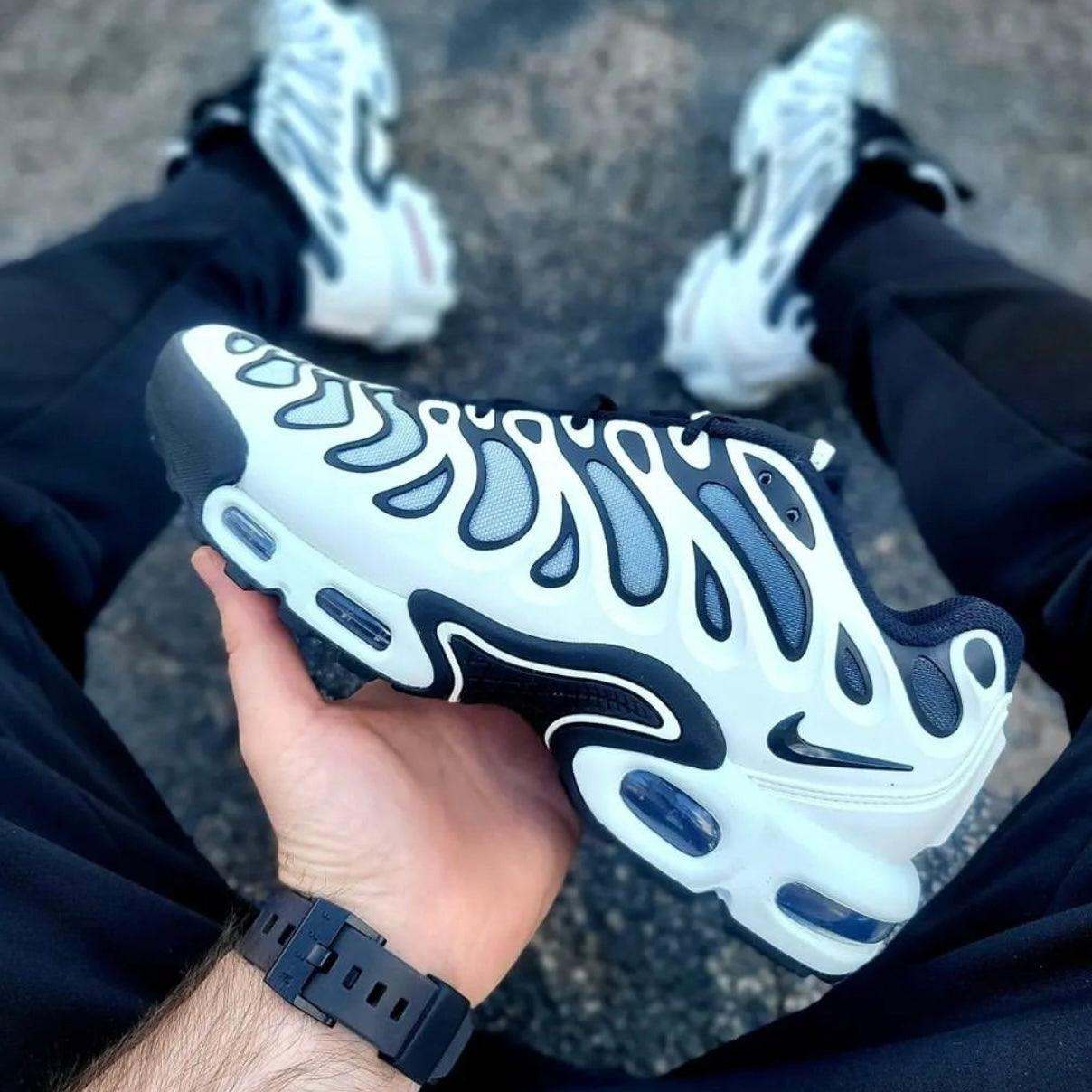 Nike Air Max Plus Drift "White/Black"