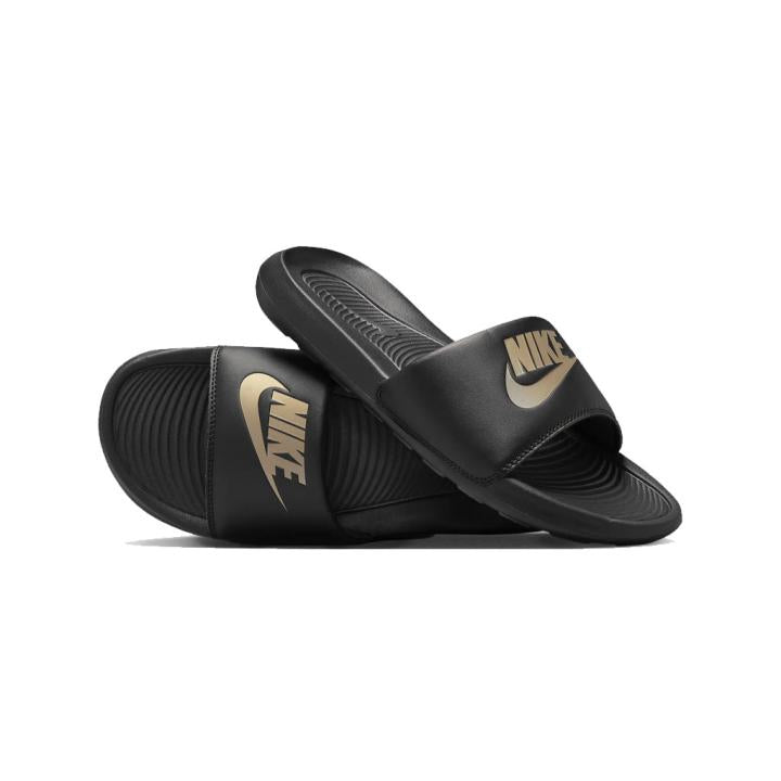Nike Claquette Victori One Black Metallic Gold/Black