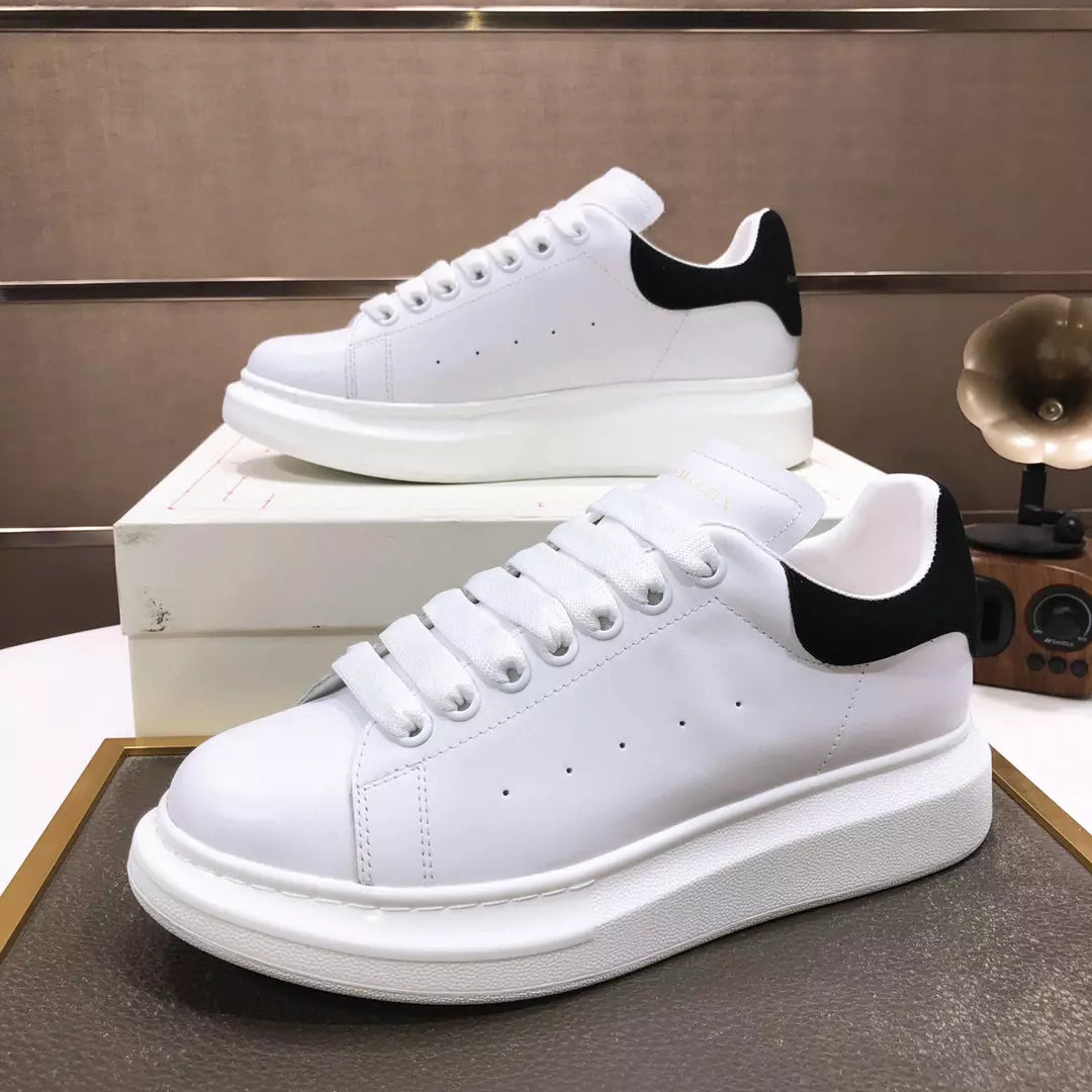 Alexander McQueen Men's Black and White