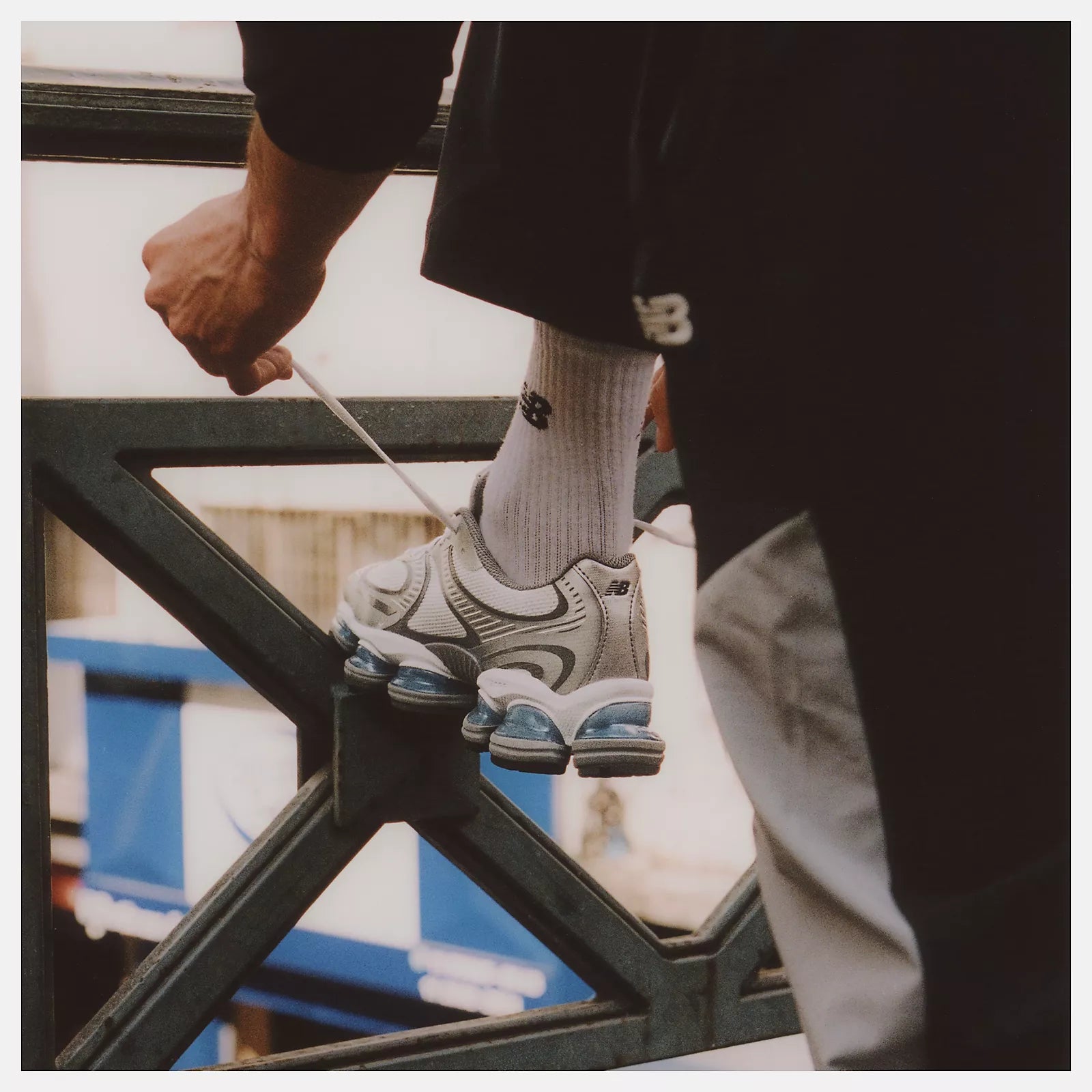 New Balance Abzorb 2000 Shoes White with Silver Metallic and Castlerock