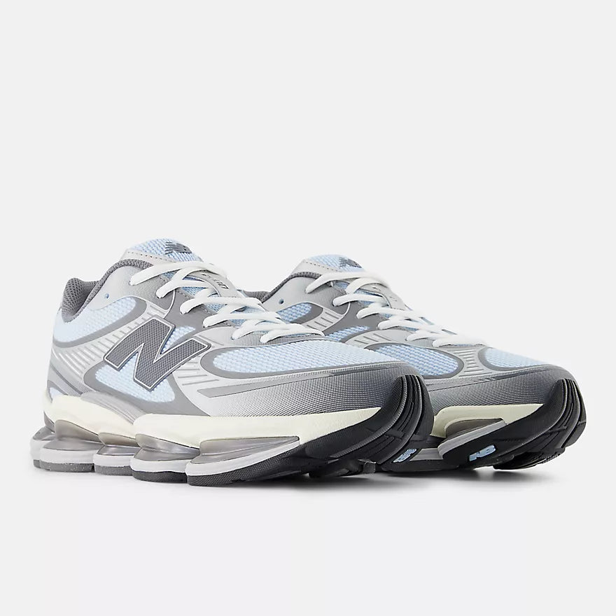 New Balance Abzorb 2000 Light Chrome Blue avec Silver Metalic et Castlerock