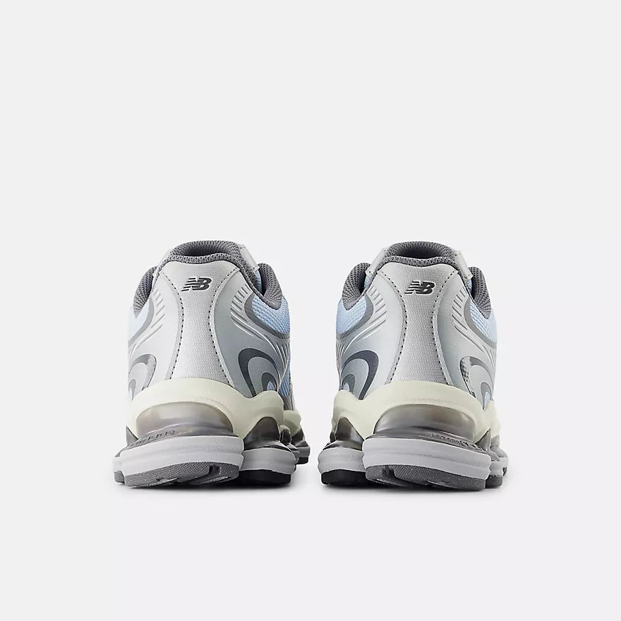 New Balance Abzorb 2000 Light Chrome Blue avec Silver Metalic et Castlerock